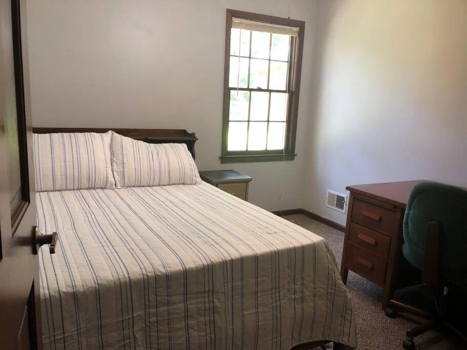Photo of Bedroom in Seven Oaks