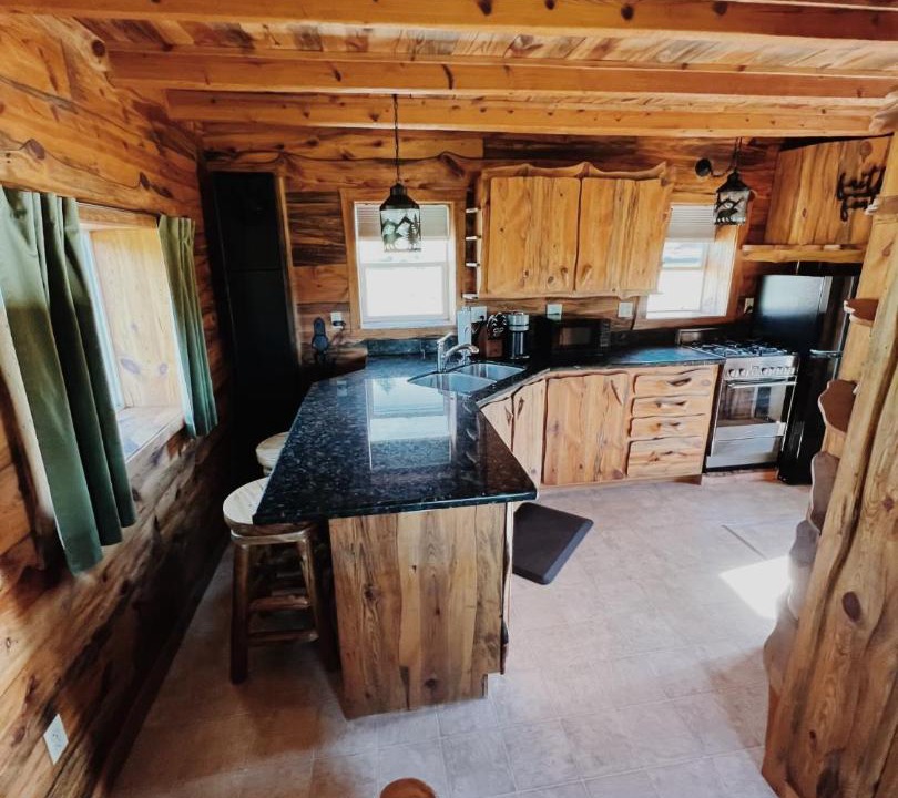 Photo of Livingroom in Divide