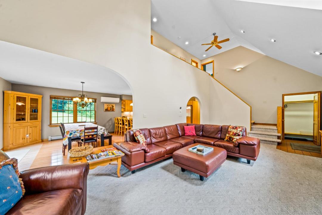 Photo of Livingroom in Johnsburg