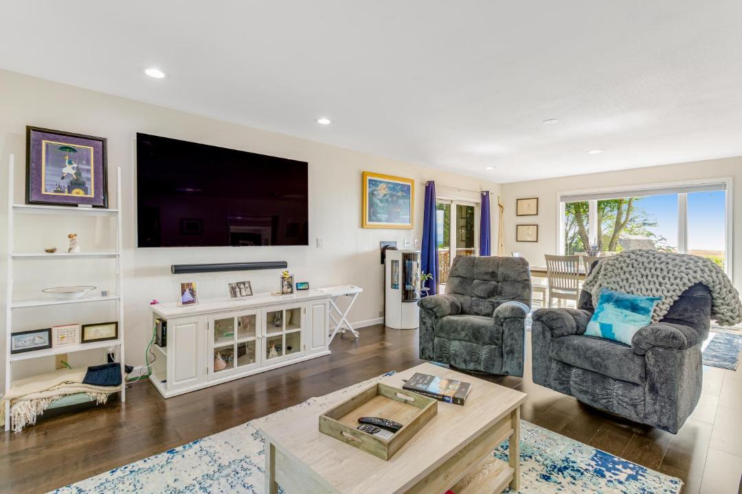 Photo of Livingroom in Oak Harbor