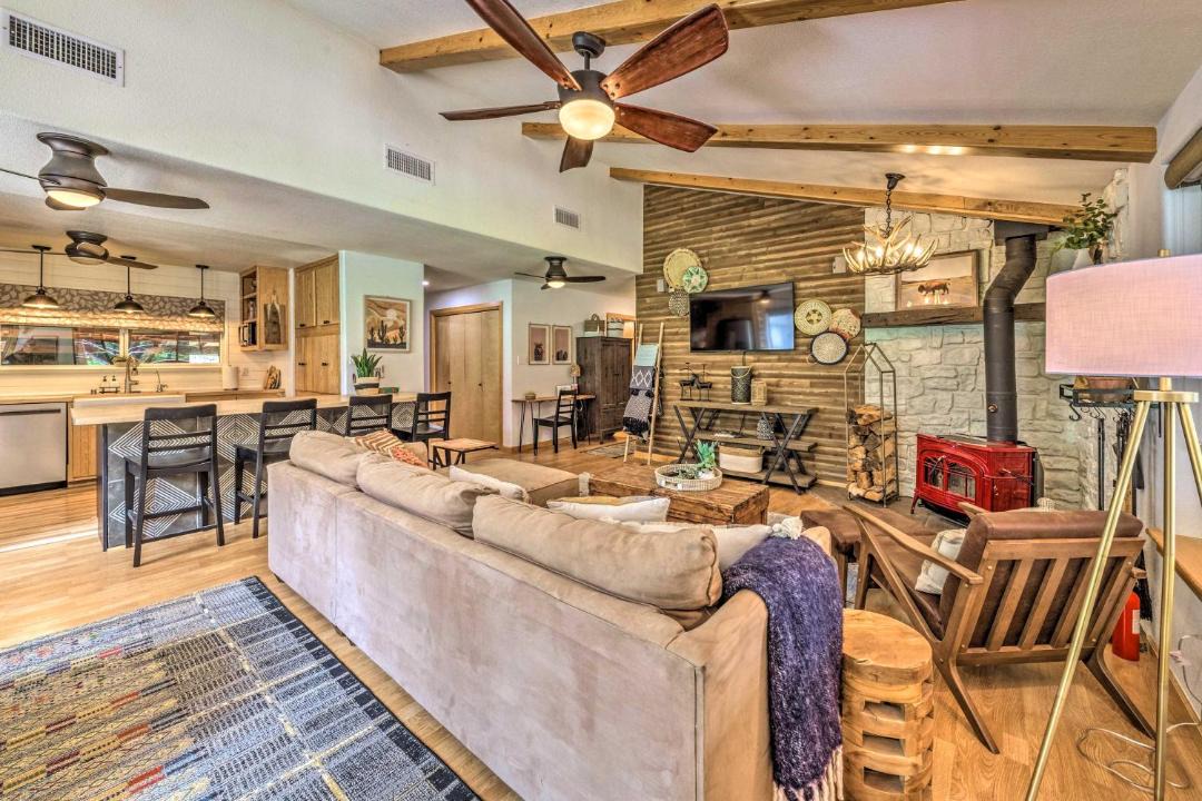 Photo of Livingroom in Cloudcroft