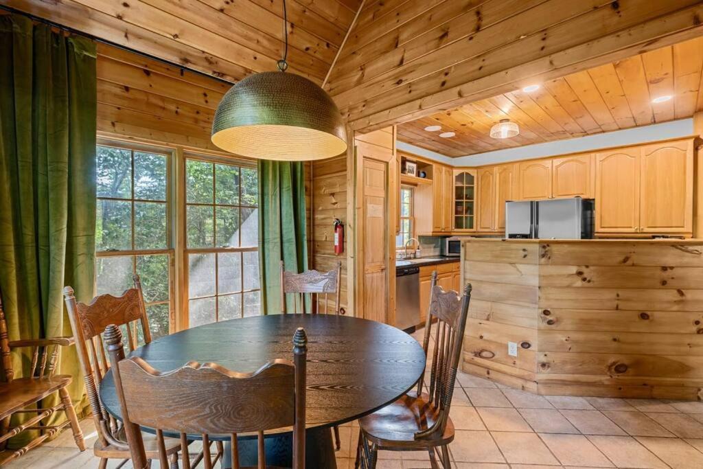 Photo of Livingroom in Bryson City