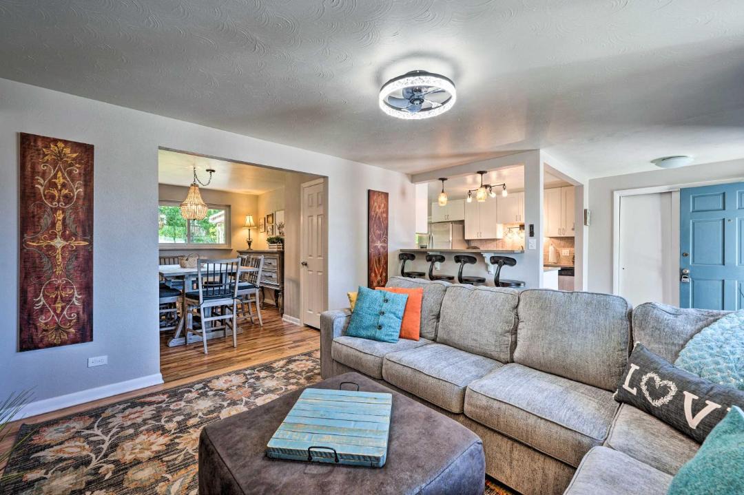 Photo of Livingroom in Lamar Heights Area