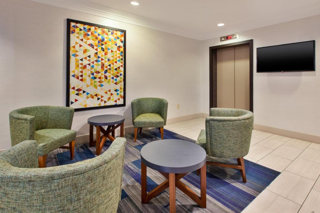Photo of Livingroom in Midtown Village