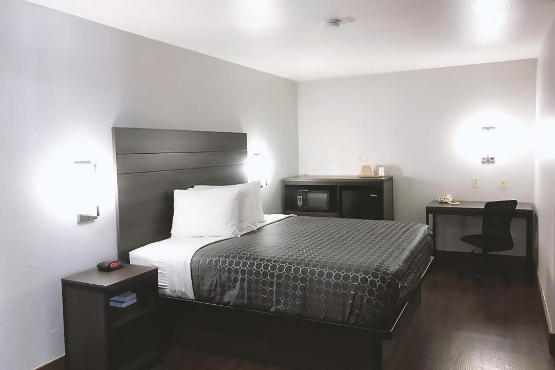 Photo of Bedroom in Arena District