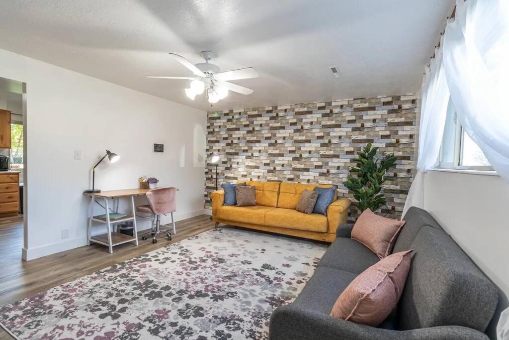 Photo of Livingroom in Orem