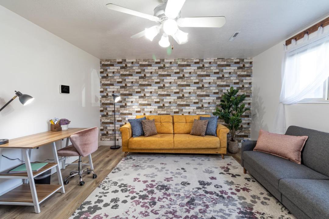 Photo of Livingroom in Orem
