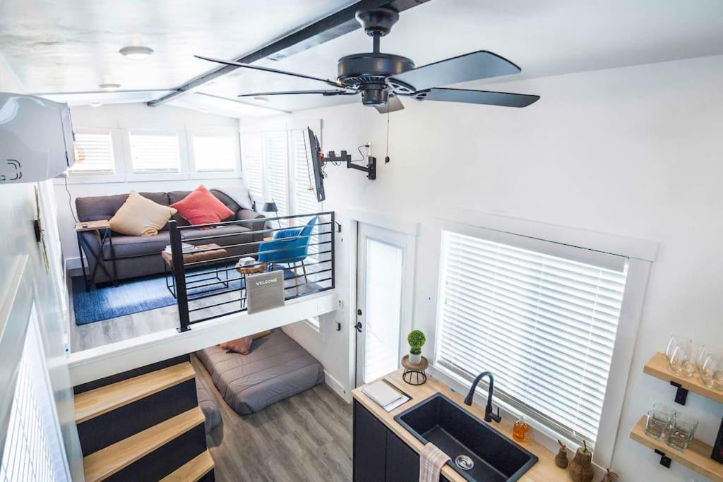 Photo of Livingroom in Apple Valley