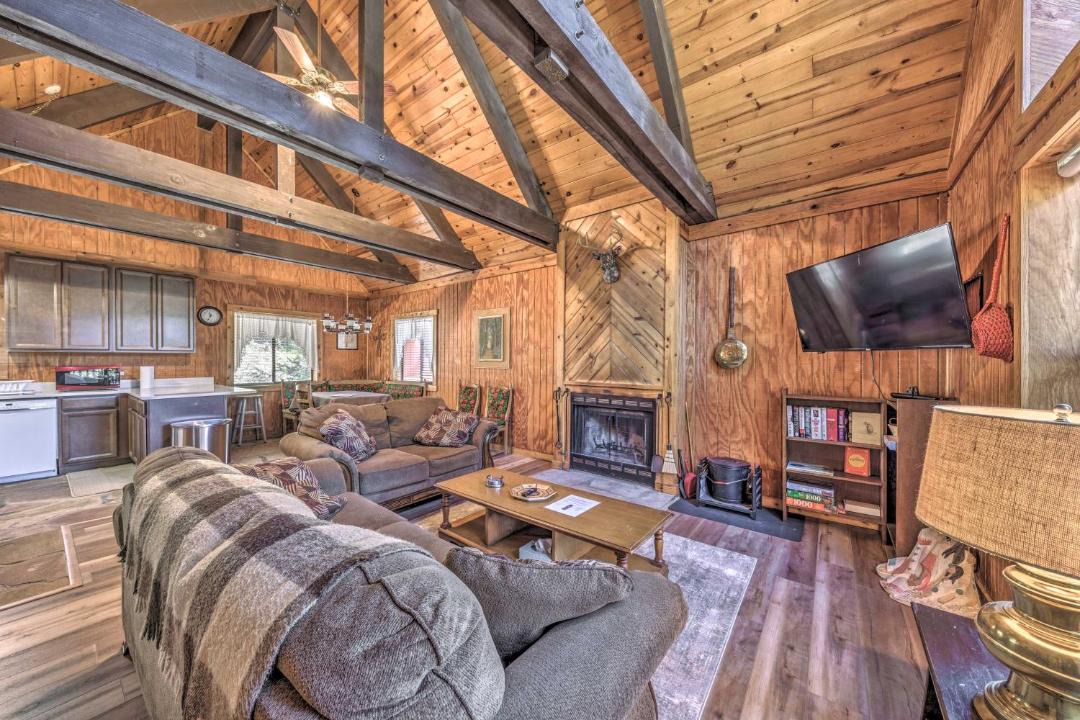 Photo of Livingroom in Cloudcroft