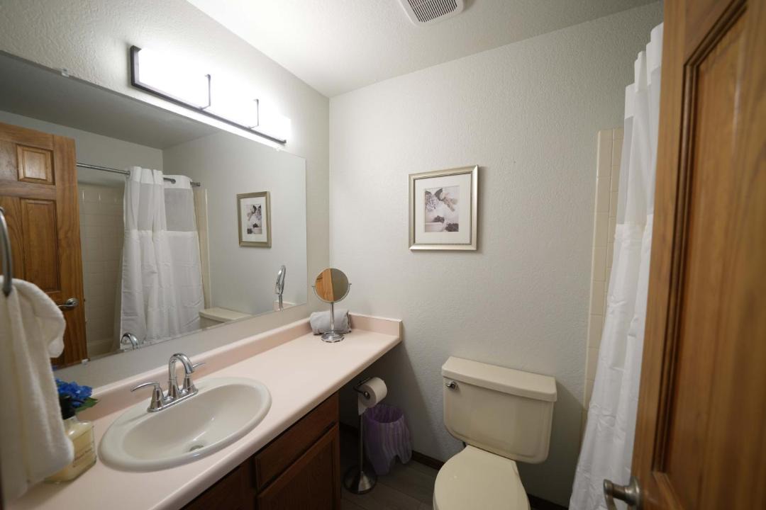 Photo of Bathroom in North Central Westminster