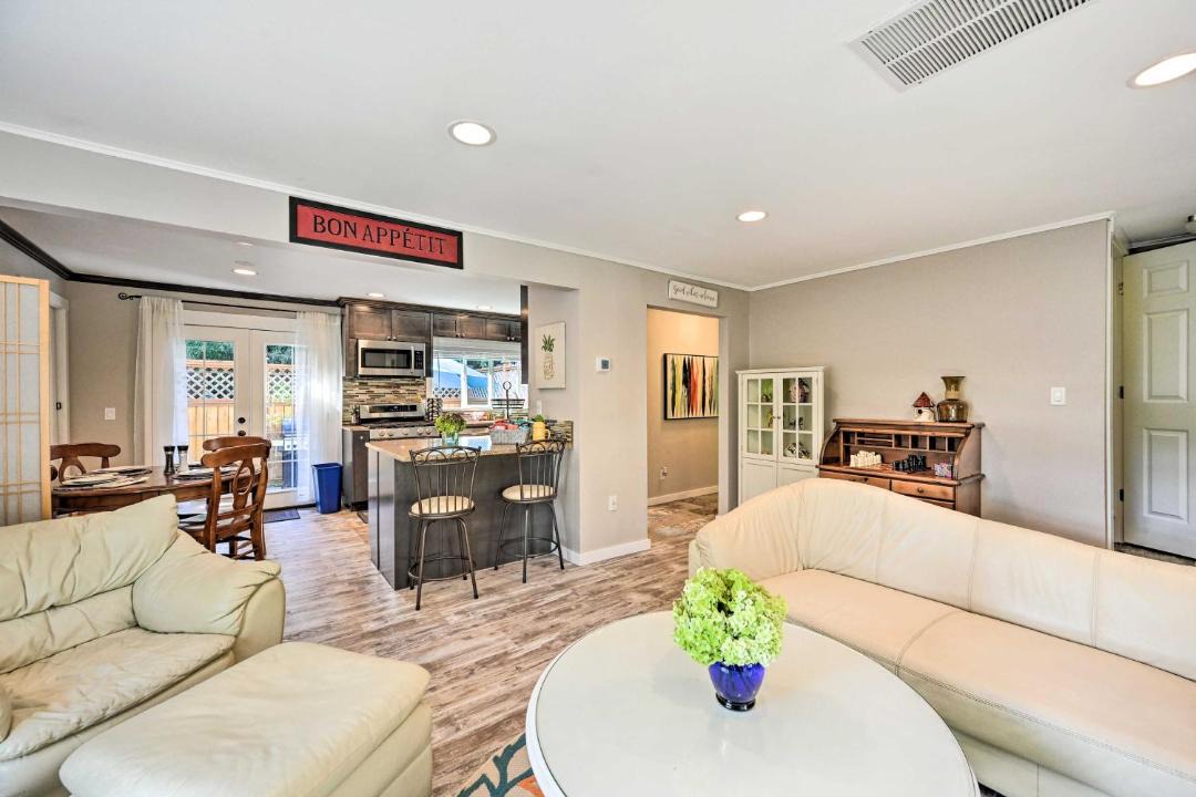 Photo of Livingroom in Kirkland