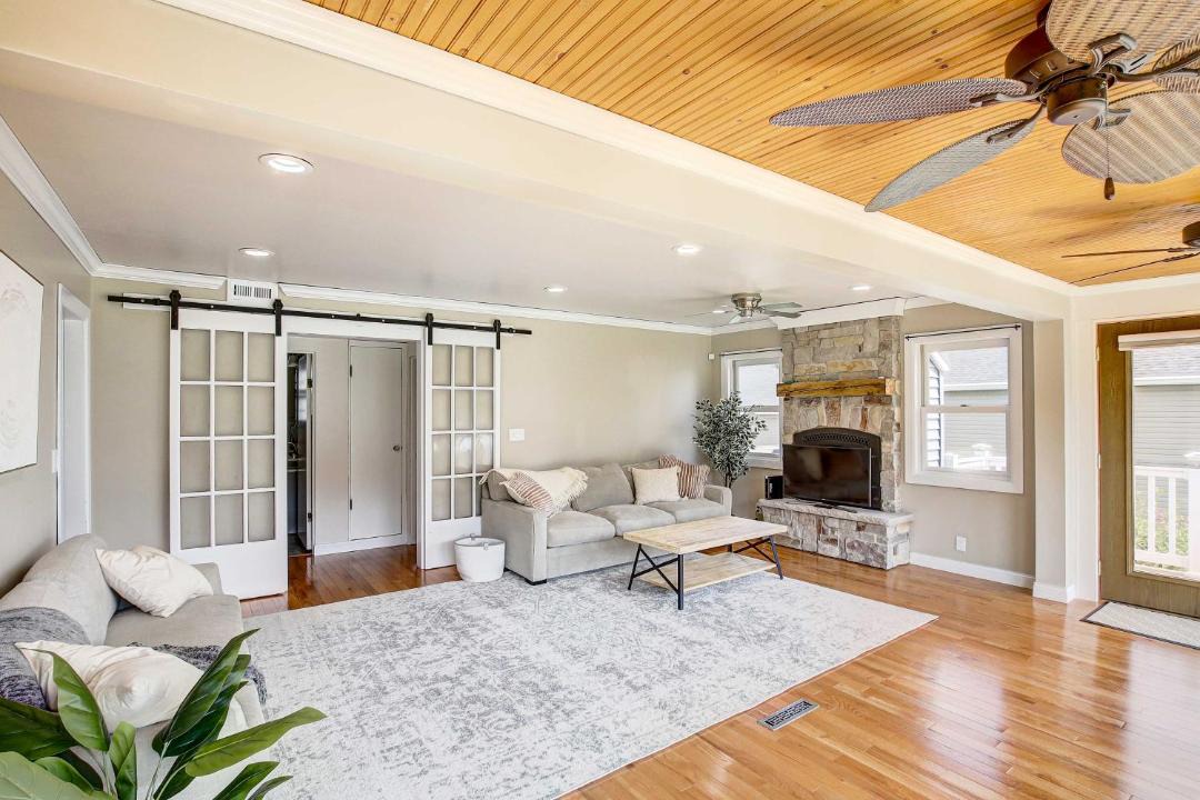 Photo of Livingroom in Oshkosh