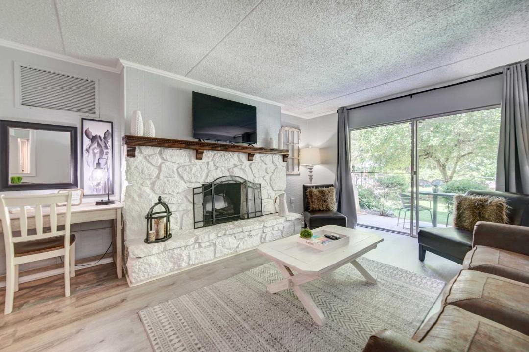 Photo of Livingroom in Gatlinburg