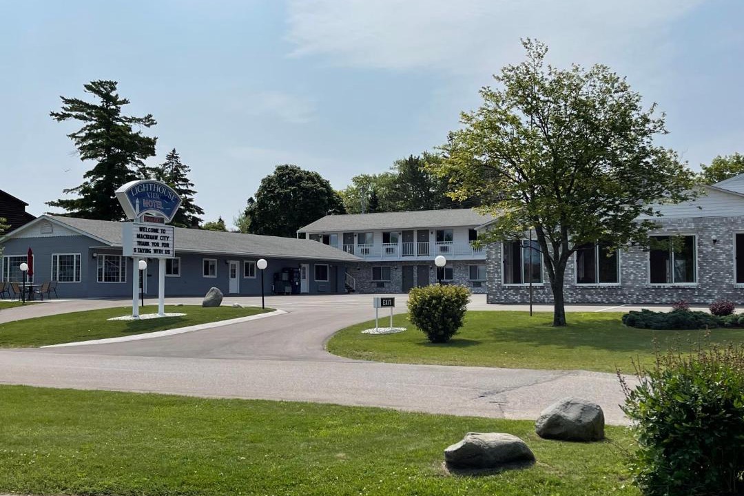Photo of Others in Mackinaw City