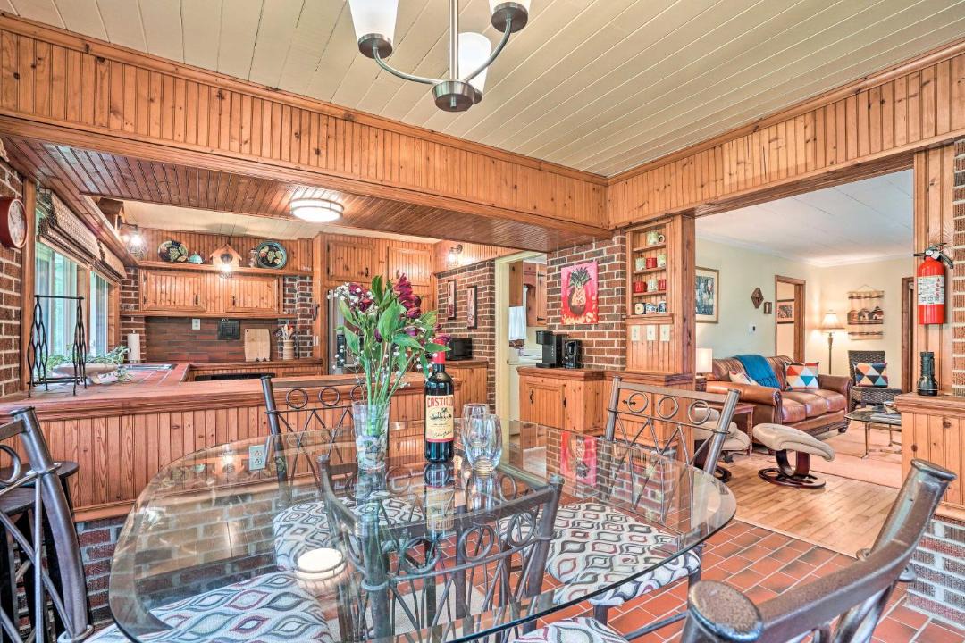 Photo of Livingroom in Clayton
