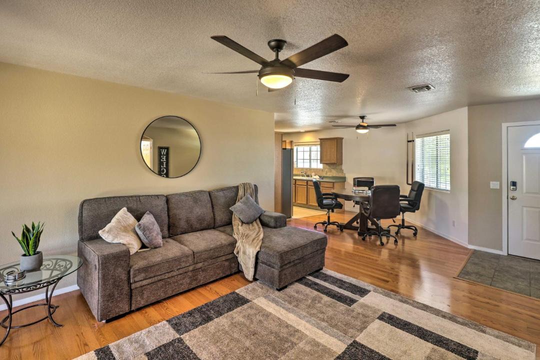 Photo of Livingroom in Lake Havasu City