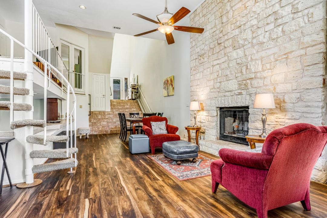 Photo of Livingroom in The Hills