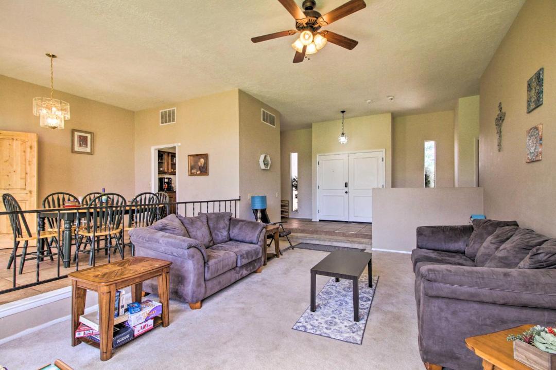 Photo of Livingroom in Bear Canyon