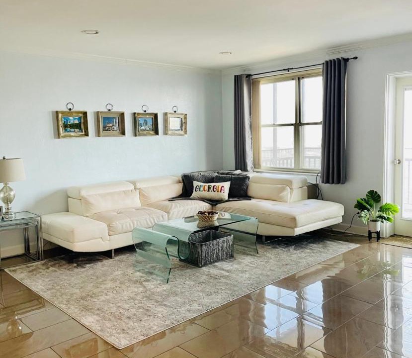 Photo of Livingroom in Downtown Atlanta