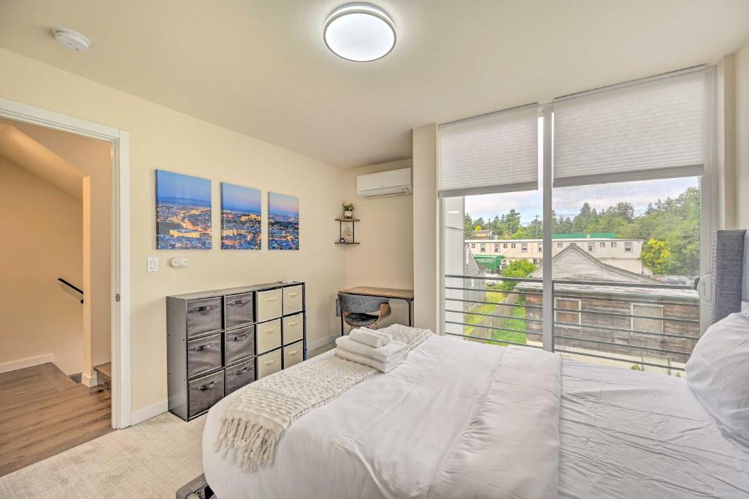 Photo of Bedroom in Licton Springs