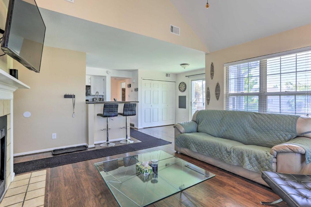 Photo of Livingroom in Englewood