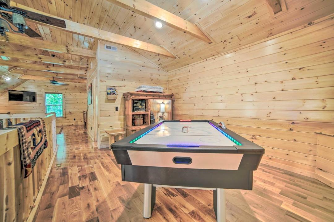 Photo of Others in White Oak Lodge