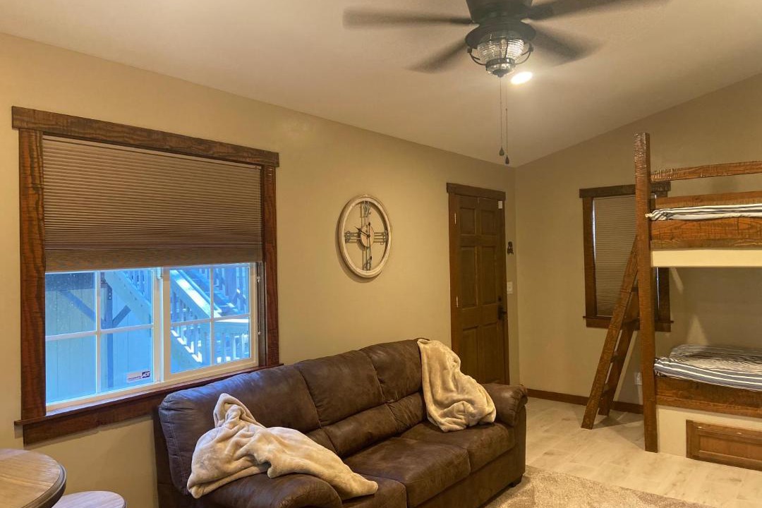 Photo of Livingroom in Crestline