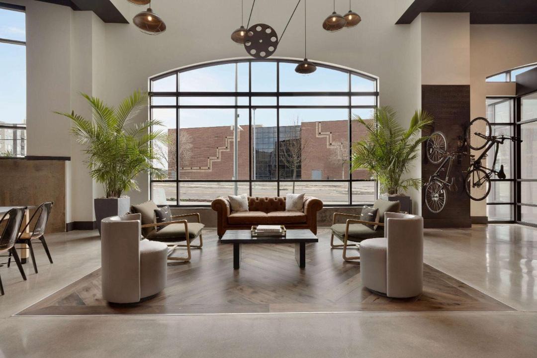 Photo of Livingroom in North Central Westminster