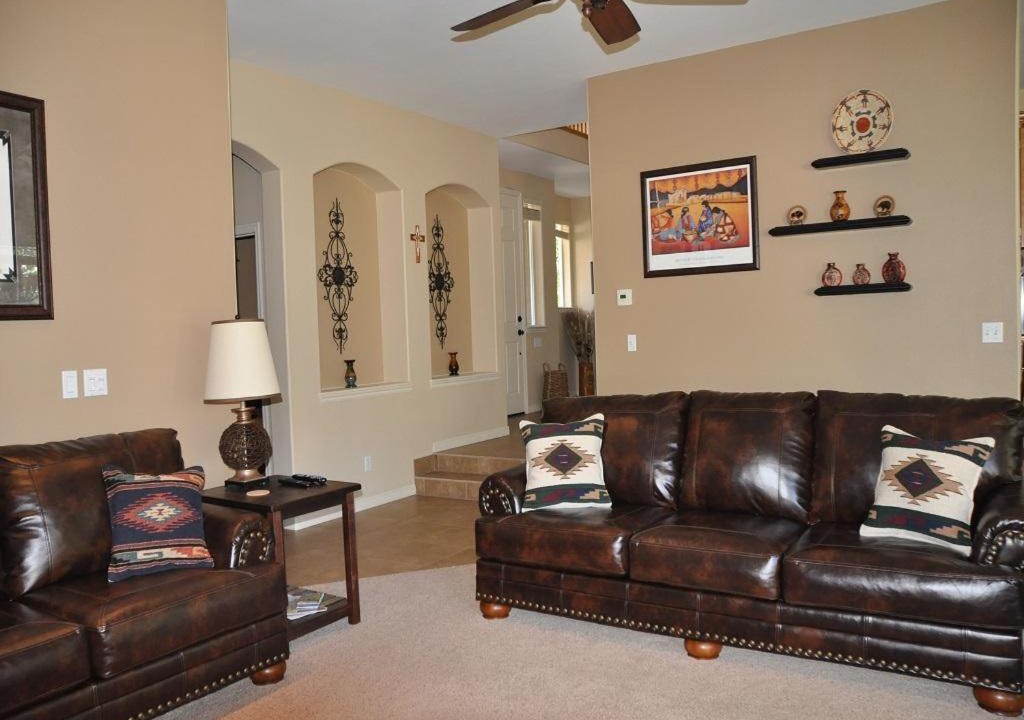 Photo of Livingroom in Dalton Ranch