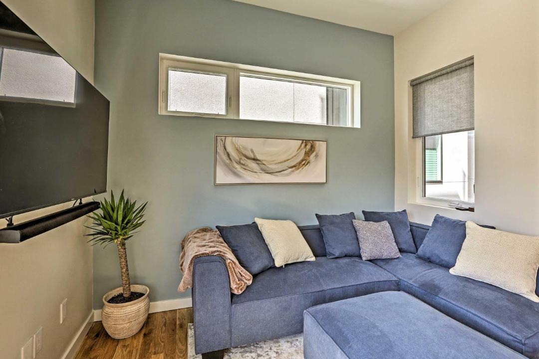 Photo of Livingroom in Berkeley