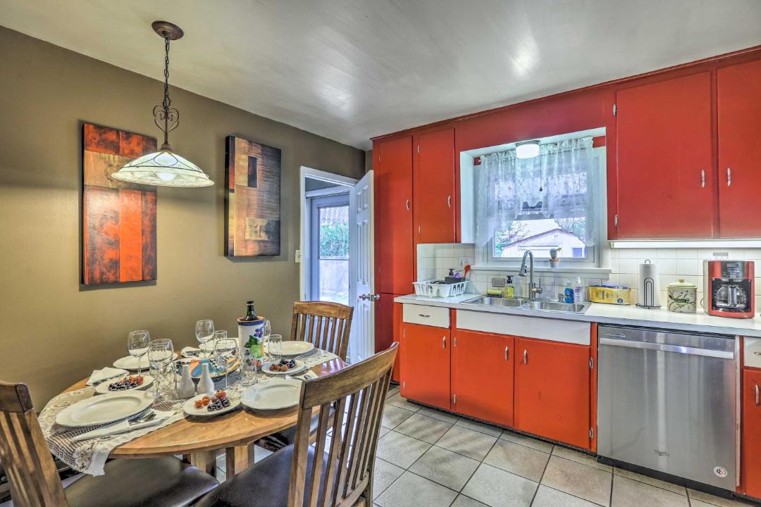 Photo of Kitchen in Golden