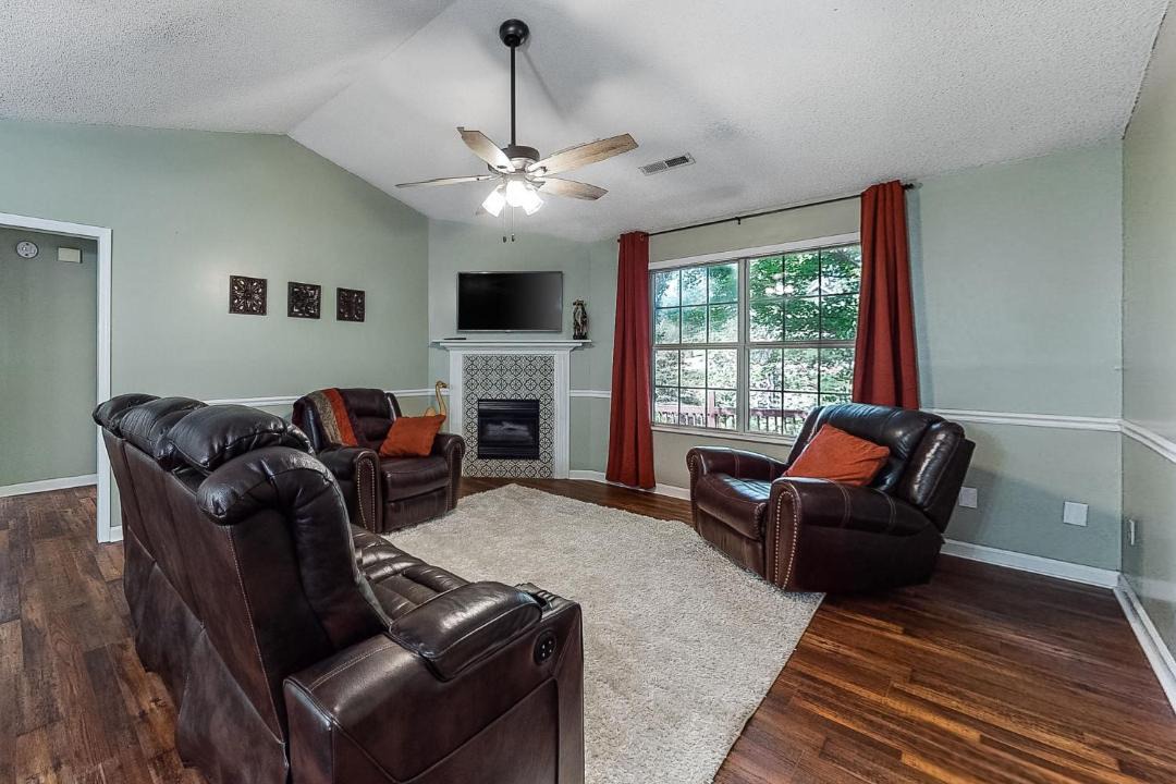 Photo of Livingroom in Sevierville