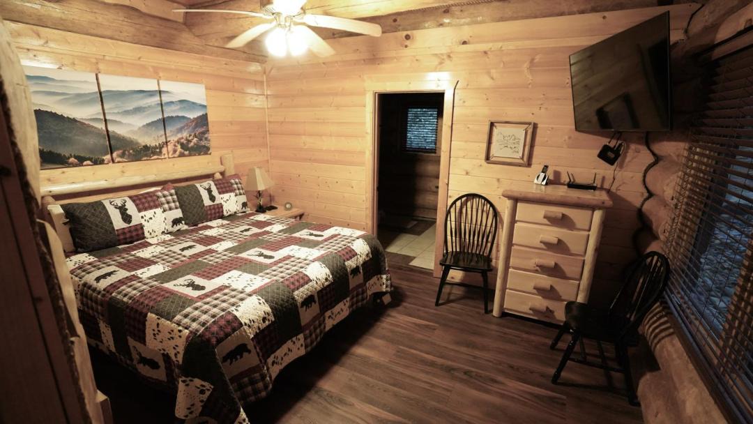 Photo of Bedroom in Pittman Center