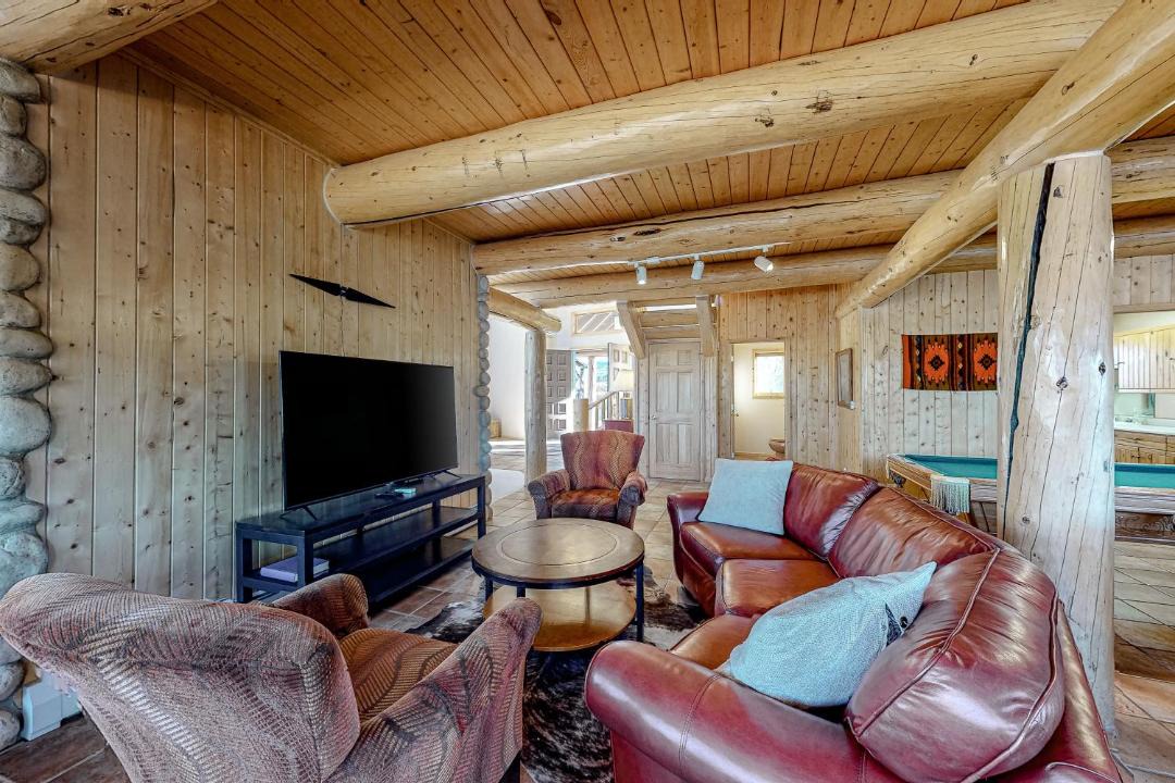 Photo of Livingroom in South Fork