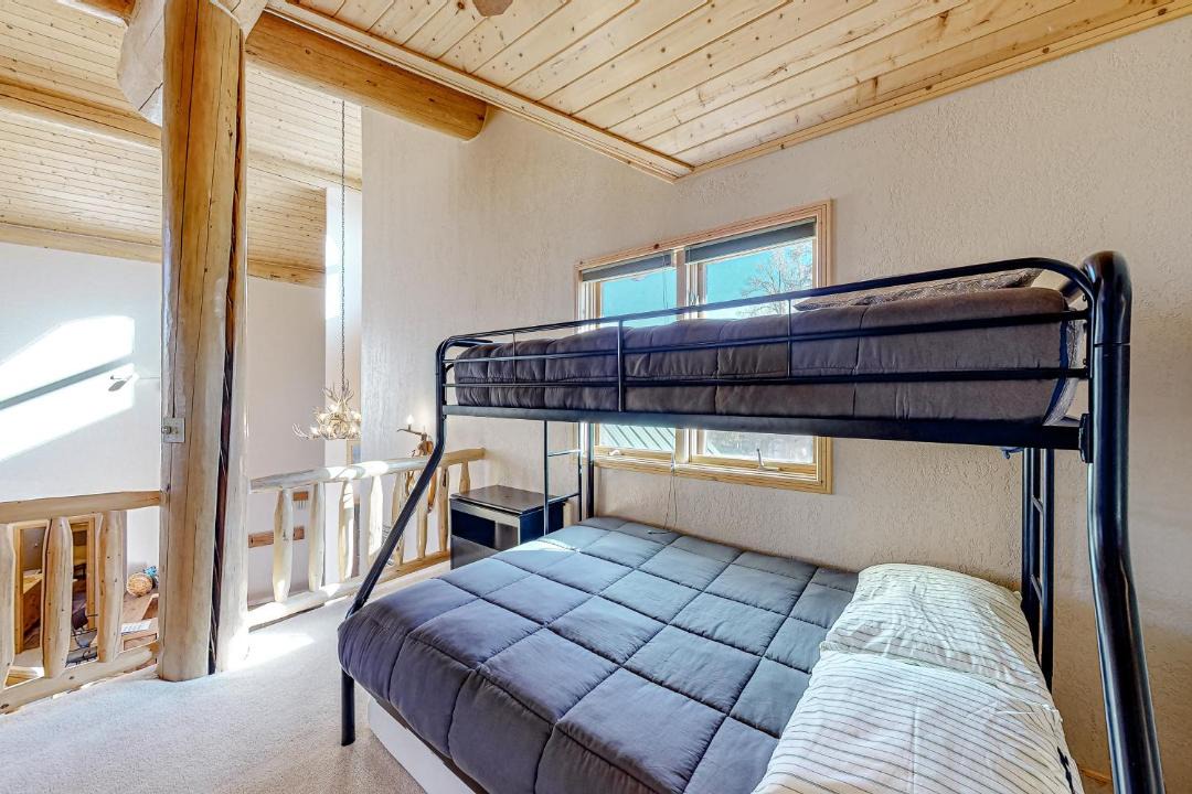 Photo of Bedroom in South Fork
