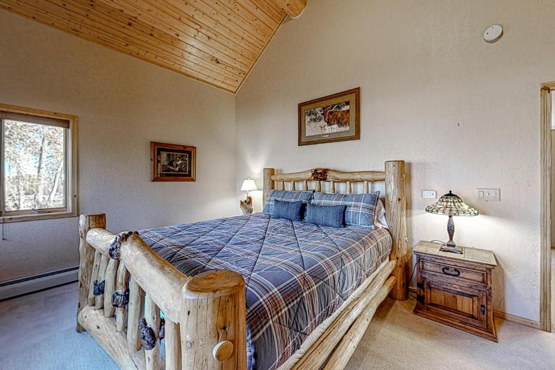 Photo of Bedroom in South Fork