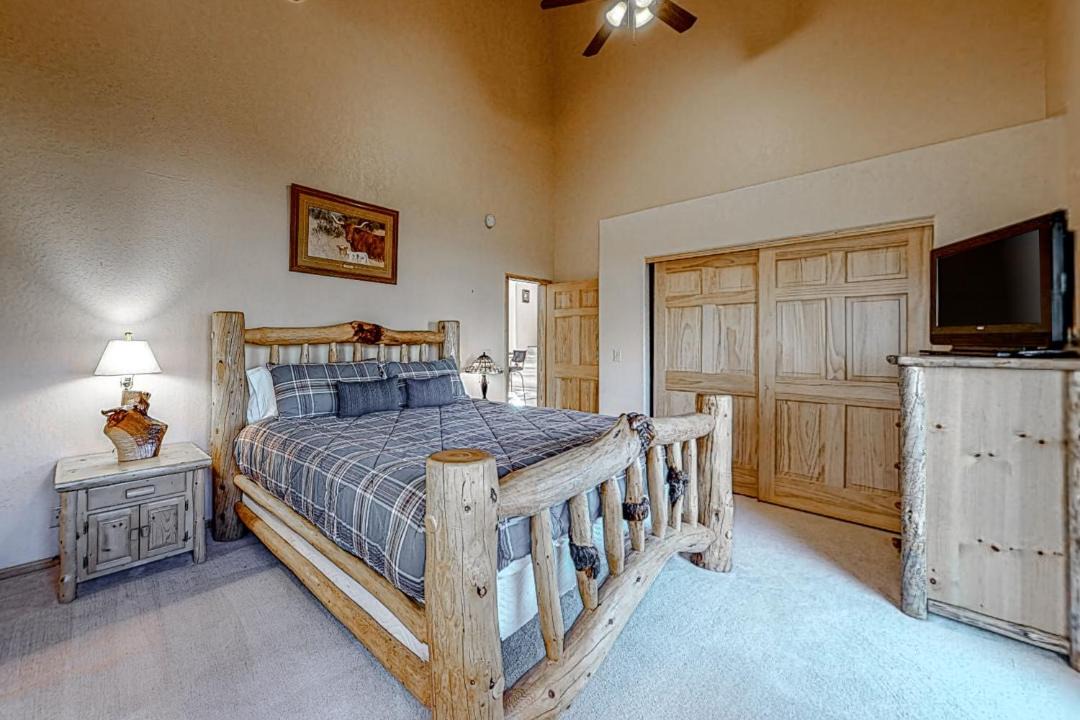 Photo of Bedroom in South Fork