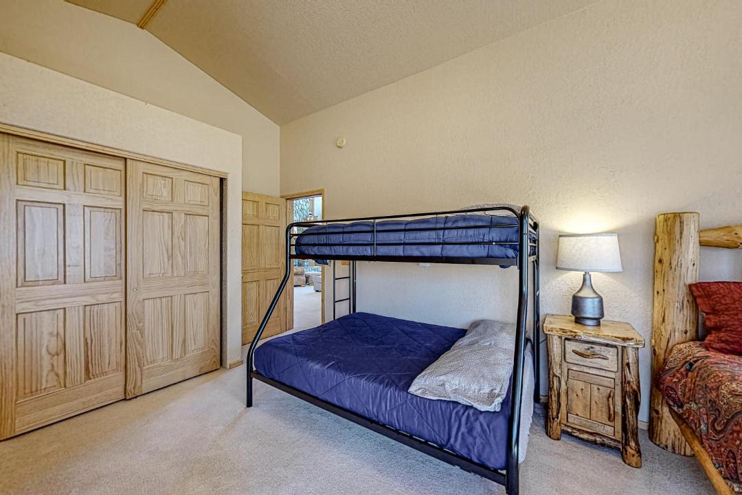 Photo of Bedroom in South Fork