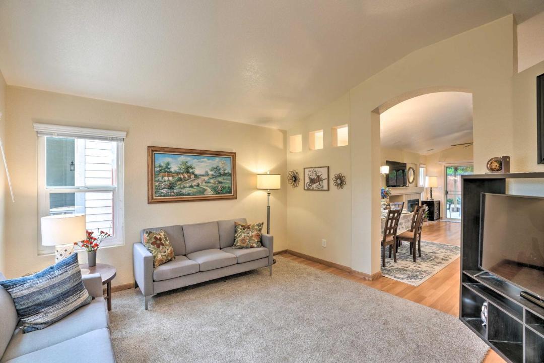 Photo of Livingroom in Elk Grove