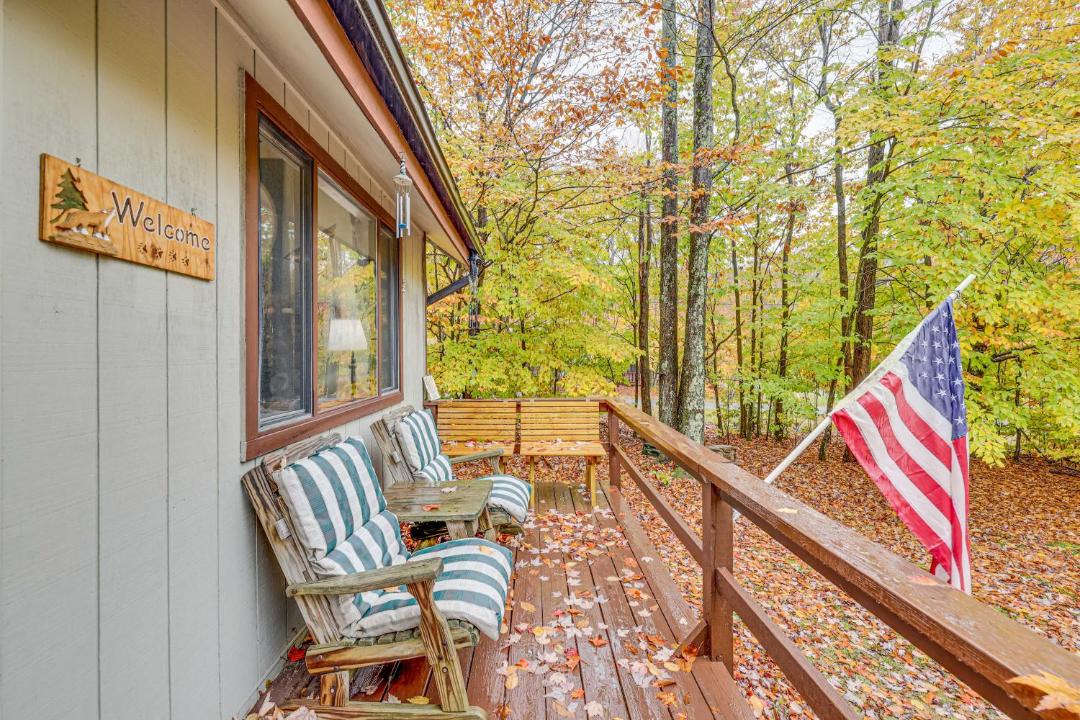 Photo of Patio Balcony in Pocono Lake