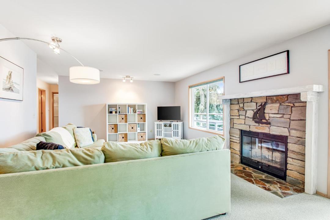 Photo of Livingroom in Lopez Island