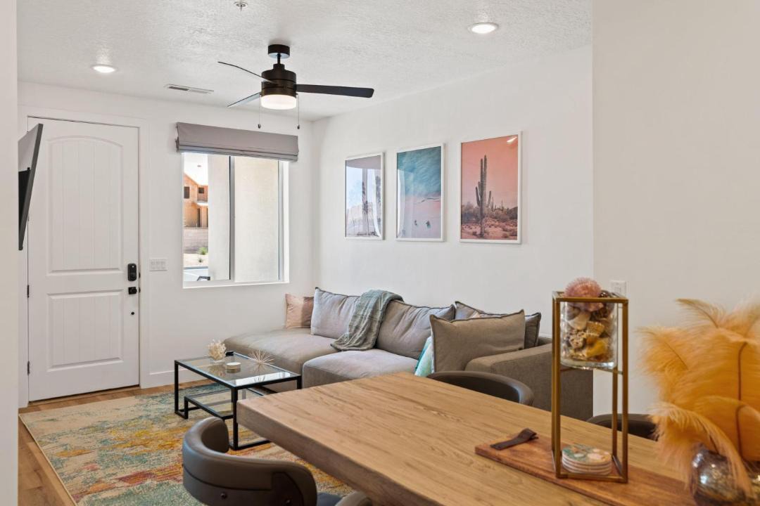 Photo of Livingroom in St. George
