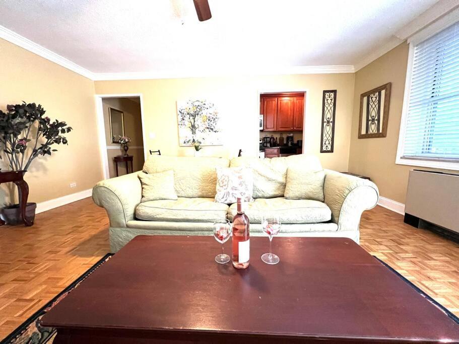 Photo of Livingroom in Downtown Atlanta