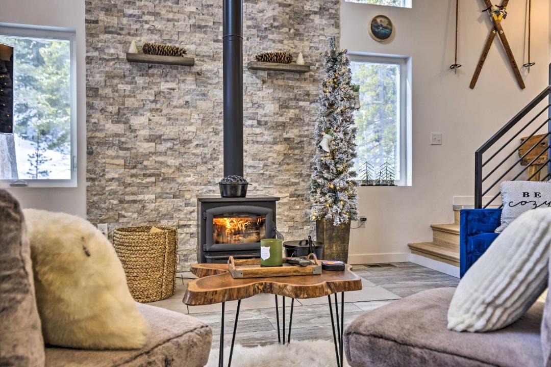 Photo of Livingroom in Saint Mary's