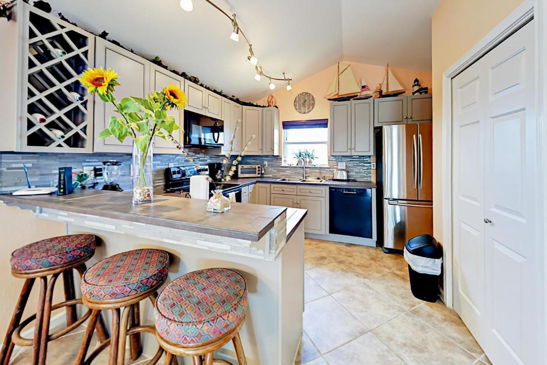 Photo of Kitchen in Leeward Sands