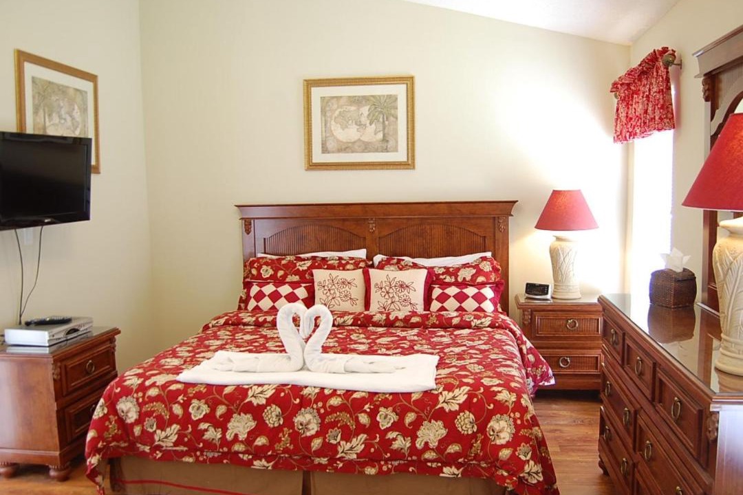 Photo of Bedroom in Orange Tree