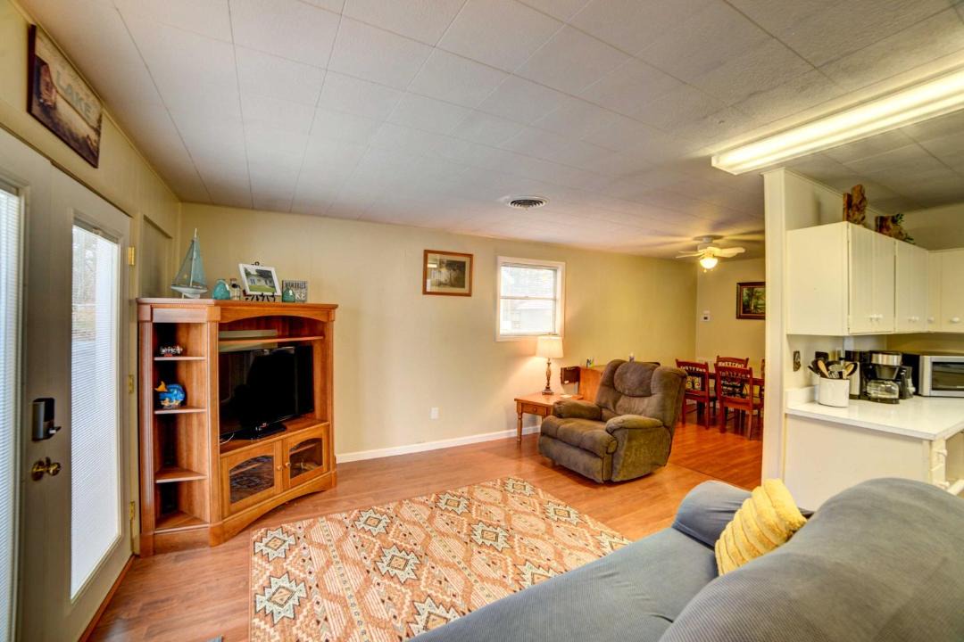 Photo of Livingroom in New Concord