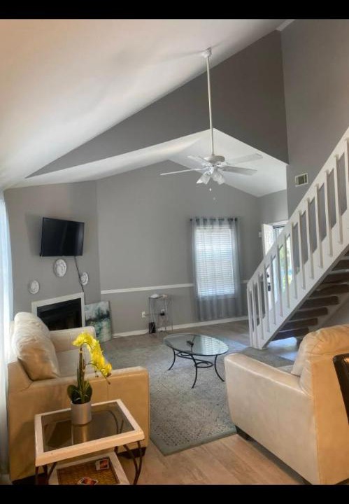Photo of Livingroom in North Charleston
