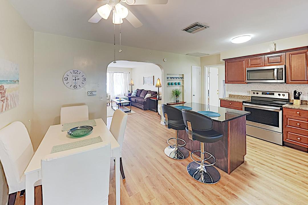 Photo of Kitchen in Lantana