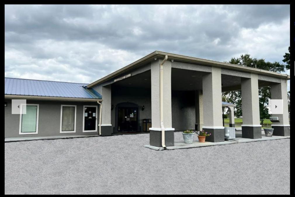 Photo of Others in De Funiak Springs